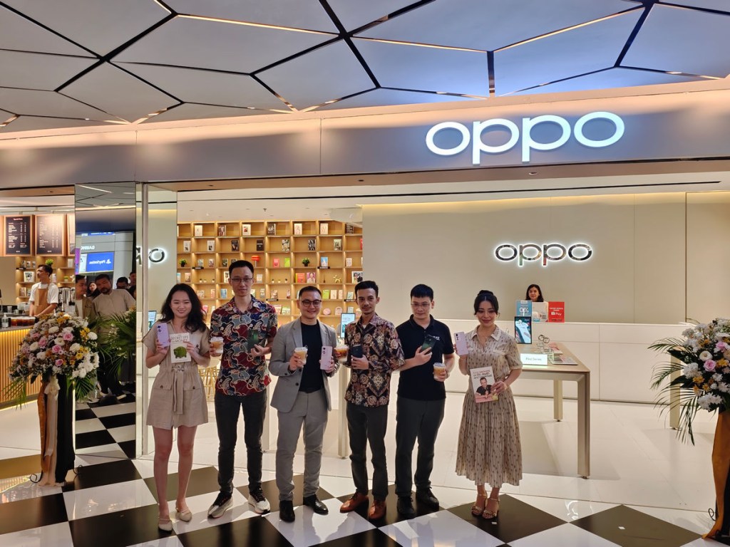 OPPO Indonesia Resmikan OPPO Experience Store Cilandak Town Square