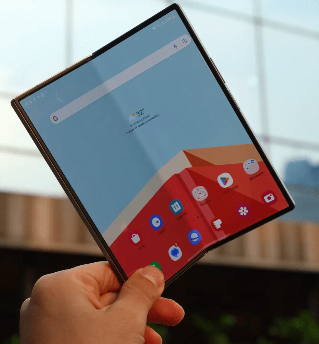 Kesan Pertama Mencoba Samsung Galaxy Z Fold&nbsp;6