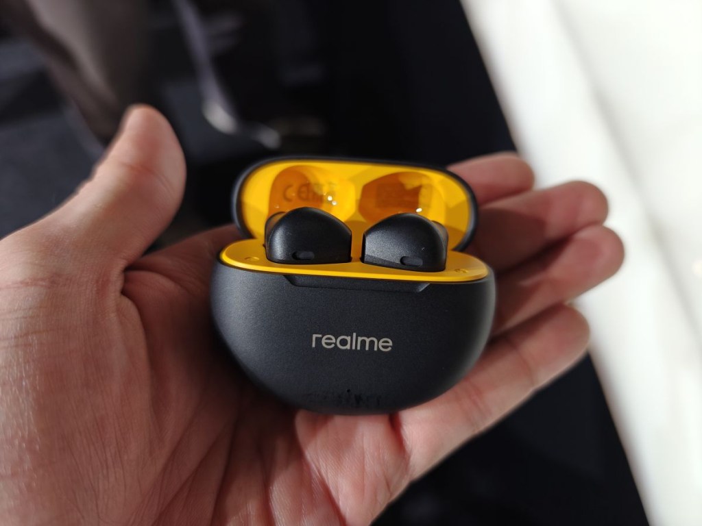 realme Buds T01: TWS 199 Ribu Rupiah dengan Driver 13mm dan Bluetooth&nbsp;5.4