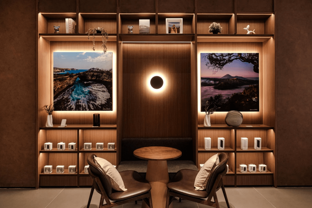 OPPO Experience Store Pacific Place : Konsep Toko Gadget Premium dengan Fasilitas Work From&nbsp;Cafe